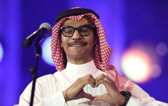 بالفيديو.. رابح صقر يحتفل بعيد ميلاد نجله الوليد على متن الطائرة