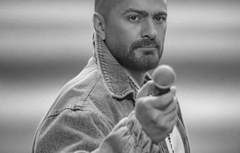 تامر حسني يحث جمهوره على التمسك بالصلاة: "الصلاة مفتاح السعادة والنجاح"