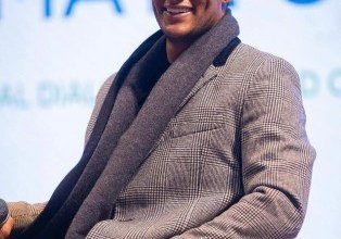 النجم المصري محمد رمضان: "الجوائز هدية لجمهوري وفني لإسعادهم"