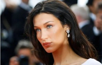 شاهد.. بيلا حديد تنشر صوراً مؤثرة لمنزل طفولتها بعد احتراقه