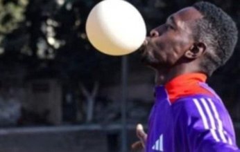 احتفل على طريق إمام عاشور فعاقبوه.. ناد مصري يعاقب لاعبا بسبب «بالونة»