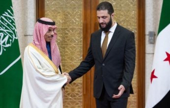 فيصل بن فرحان يؤكد جهود المملكة الفاعلة لرفع العقوبات الكاملة عن سوريا