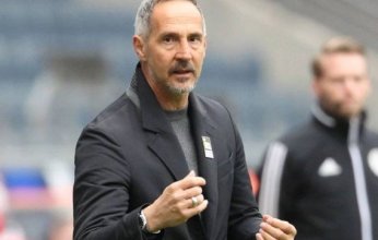 موناكو الفرنسي يجدد عقد مدربه «هوتر» لنهاية يونيو 2027