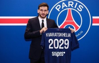 باريس سان جيرمان يضم "مارادونا" نابولي