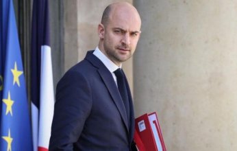 فرنسا تبدأ نقاشا مع شركائها الأوربيين لرفع العقوبات عن سوريا