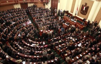 مجلس النواب المصري يوافق على مراقبة "السوشيال ميديا" والهواتف المحمولة.. ما التفاصيل؟