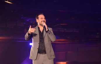 بالصور.. وائل جسار يشعل ثاني فقرات حفل راس السنة ب«سميراميس» بحضور اسرته