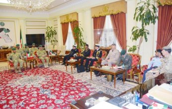 وكيل الحرس الوطني الكويتي يبحث مع مسؤول عسكري بريطاني تعزيز التعاون التدريبي وإدارة الأزمات