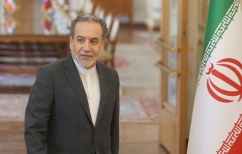 وزير خارجية إيران يؤكد استعداد بلاده لمفاوضات بناءة دون تأخير حول برنامجها النووي