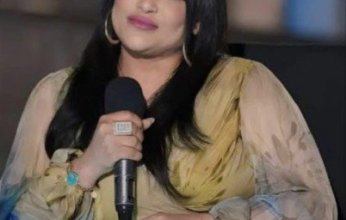 الفنانة المصرية بدرية طلبة تتحدى الزمن بـ"البوتوكس" وتكشف أسرار جمالها