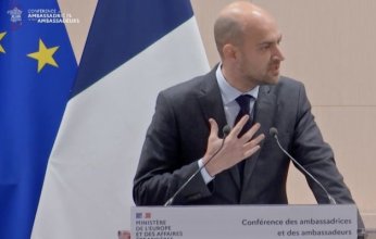 الخارجية الفرنسية تدعو رعاياها لعدم السفر إلى إيران.. ما الأسباب؟