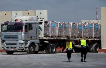 "الأونروا": 4 آلاف شاحنة مساعدات إنسانية جاهزة للدخول إلى قطاع غزة