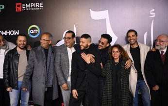 عرض مميز.. نجوم فيلم 6 أيام يشعلون السجادة الحمراء