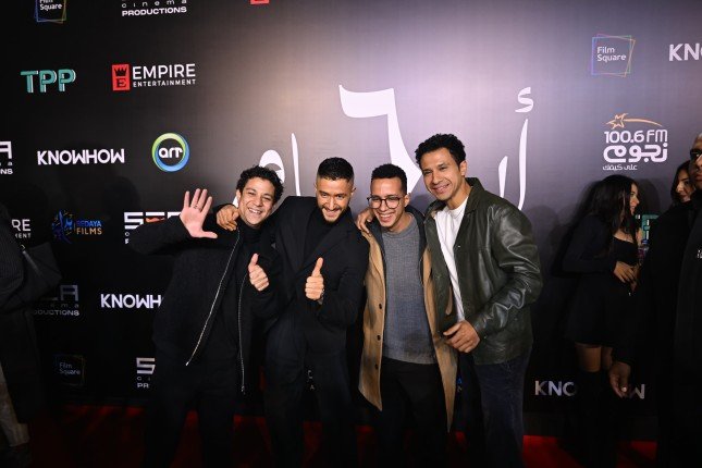 بالصور.. نجوم «6 أيام» يشعلون السجادة الحمراء في العرض خاص للفيلم 3 khaligyoun87124