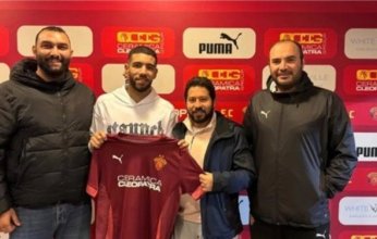 بشكل نهائي.. "القندوسي" يرحل عن صفوف الأهلي