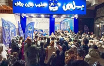 السلطات تتدخل.. ضجة في المغرب بسبب محل حلويات مصري (فيديو)