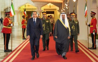 رئيس الوزراء المصري يغادر الكويت بعد انتهاء زيارته الرسمية