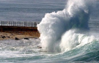 «الأرصاد الجوية بمصر» تُحذر من استمرار اضطراب الملاحة البحرية على كل الشواطئ