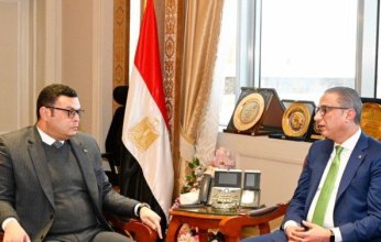 مصر.. وزير الإسكان ومحافظ الفيوم يتابعان عددًا من الملفات المشتركة