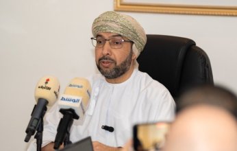 سفير سلطنة عمان لدى الكويت يهنئ القيادة السياسية بالأعياد الوطنية