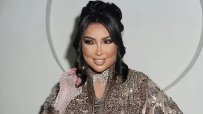 مشهد مؤثر | بالفيديو.. أول لقاء لدنيا بطمة مع ابنتيها بعد خروجها من السجن مشهد مؤثر | بالفيديو.. أول لقاء لدنيا بطمة مع ابنتيها بعد خروجها من السجن