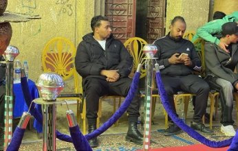 بالفيديو.. بدء عزاء والد مطرب المهرجانات أورتيجا أمام منزله بعزبة النخل