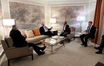 وزير الخارجية المصري يبحث مع عضو لجنة العلاقات الخارجية بالشيوخ الأمريكي سبل دعم الشراكة الاستراتيجية بين البلدين