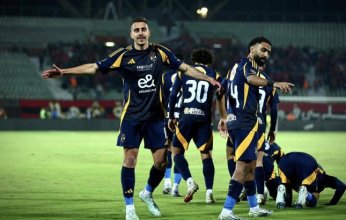 الأهلي يواصل زحفه نحو الصدارة بثلاثية في مرمى مودرن سبورت | صور