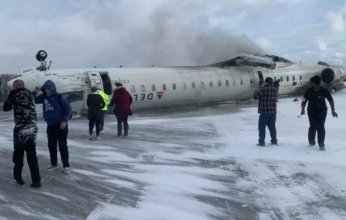 عاجل| بالفيديو.. تحطم طائرة ركاب أثناء هبوطها في مطار العاصمة الكندية