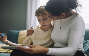 دراسة حديثة تدحض الفرضيات السابقة حول ارتباط صحة الأم باضطراب التوحد