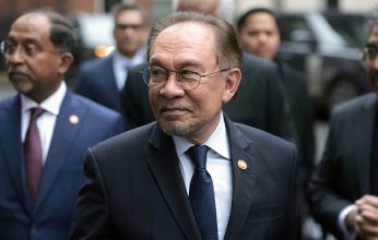 «ترامب» كلمة السر.. ماليزيون يطالبون رئيس الحكومة بتخفيف حدة الخطاب بشأن إسرائيل وحماس