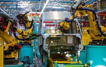 مصر: إزالة جميع أشكال البيروقراطية والتعقيدات أمام المصانع المصرية