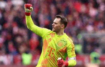 نوير باقٍ مع بايرن ميونيخ الألماني حتى 2026