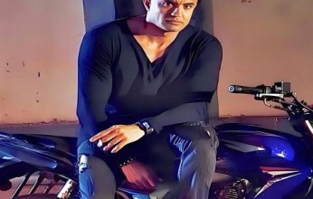 الممثل الشاب أحمد رمزى يخوض تجربة جديدة في مسلسل «في لحظة» خلال رمضان 2025