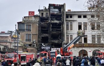 فيديو وصور.. اندلاع حريق في السوق المصري بإسطنبول.. ما التفاصيل؟