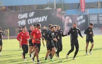 رامز جلال يكبد نجوم الأهلي مبالغ مالية ضخمة