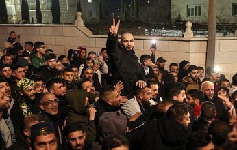 وصول دفعة من الأسرى الفلسطينيين المبعدين إلى القاهرة ضمن صفقة "طوفان الأحرار"