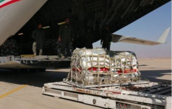 محملة بـ 36 طنا مساعدات غذائية.. وصول الطائرة الـ 18 من الجسر الجوي الكويتي إلى سوريا