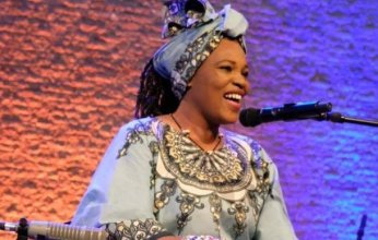 رحيل المطربة السودانية آسيا مدنى بعد مرورها بأزمة صحية