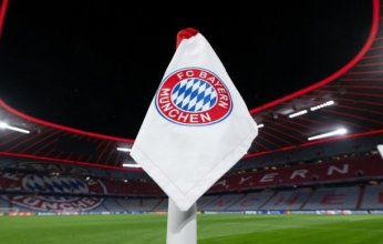 سر عدم ارتداء بايرن ميونخ قميصه الأساسي بدوري أبطال أوروبا