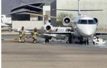 مصرع شخص وإصابة آخرين جراء تصادم طائرتين في أمريكا.. ما القصة؟