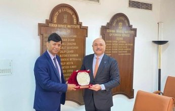 سفير الكويت بنيودلهي يبحث تدريب الدبلوماسيين الكويتيين وتعزيز التعاون مع الهند