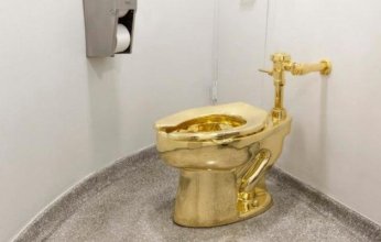 في 5 دقائق.. سرقة مرحاض ذهبي بـ 4.8 مليون جنيه إسترليني من قصر بلينهايم