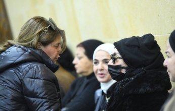 بالصور.. نجوم الفن يشاركون في عزاء شقيق الفنانة شهيرة بالحامدية الشاذلية