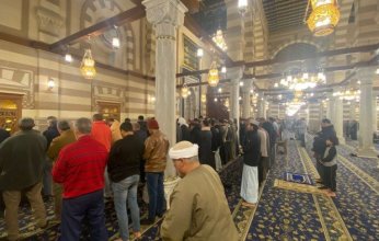 وسط أجواء روحانية.. مسجد السيدة زينب يحتضن صلاة التراويح في الليلة السادسة من شهر رمضان.. فيديو وصور