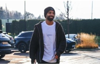 محمد صلاح يفاجئ فتيات ليفربول