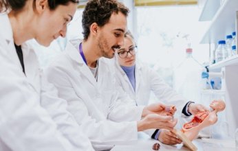 ثورة طبية جديدة.. هل تصبح الأجسام البشرية الصناعية بديلاً عن التجارب الحيوية؟