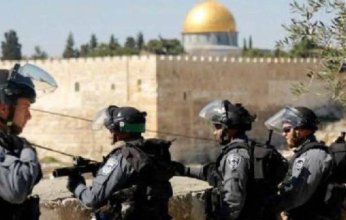 الاحتلال يفرض قيودا مشددة على وصول المصلين للمسجد الأقصى المبارك