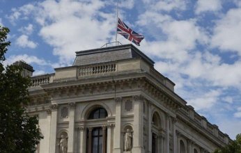 بعد أمريكا.. بريطانيا تطلب من مواطنيها مغادرة سوريا بأي وسيلة متاحة.. ماذا يحدث