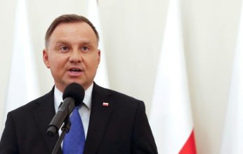 رئيس بولندا يوقع قانونا جديدا يقيد حقوق اللجوء